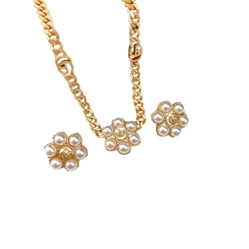 Dior | Pearl Flower Necklace